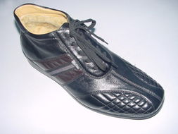 广州市美迪鞋业 品质与创新的鞋业领跑者