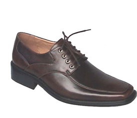 名郎鞋业 从产品形象到店铺空间的视觉呈现